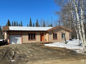 Building Photo - 3 Bedroom Home for Rent in North Pole!