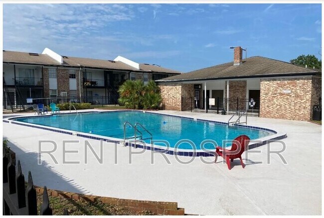 Building Photo - 5317 Curry Ford Rd