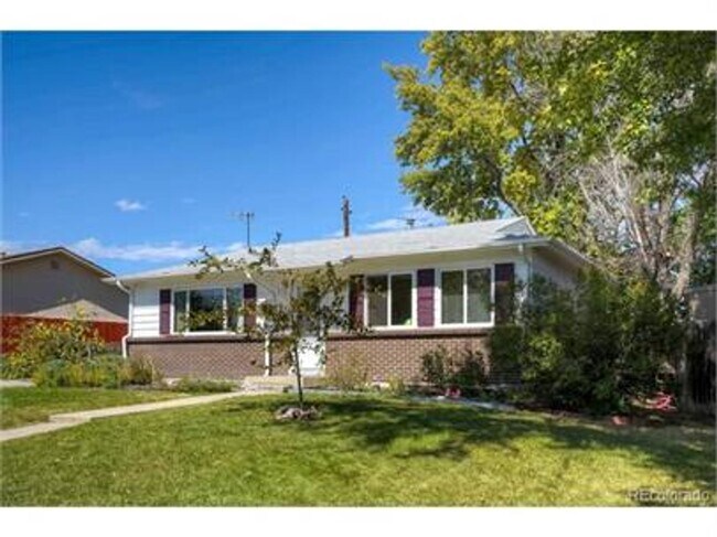 Building Photo - Wonderfully conditioned and conveniently located updated ranch in Westminster! Showings begin 8/7...