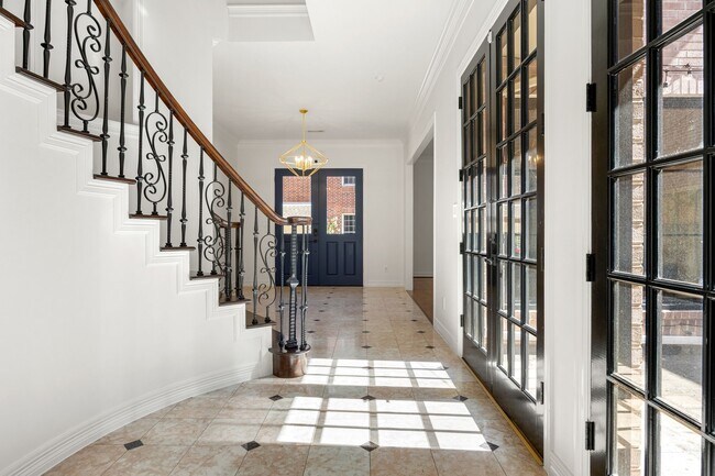 Building Photo - 111 N Wynden Estates Ct