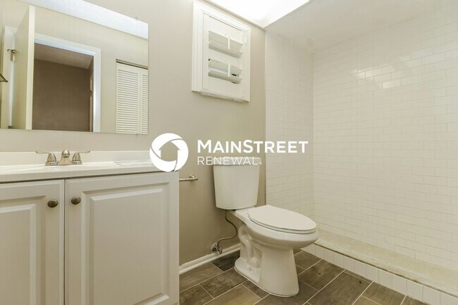 Building Photo - 3 Bedroom Pet-Friendly Home in Sarasota, F...