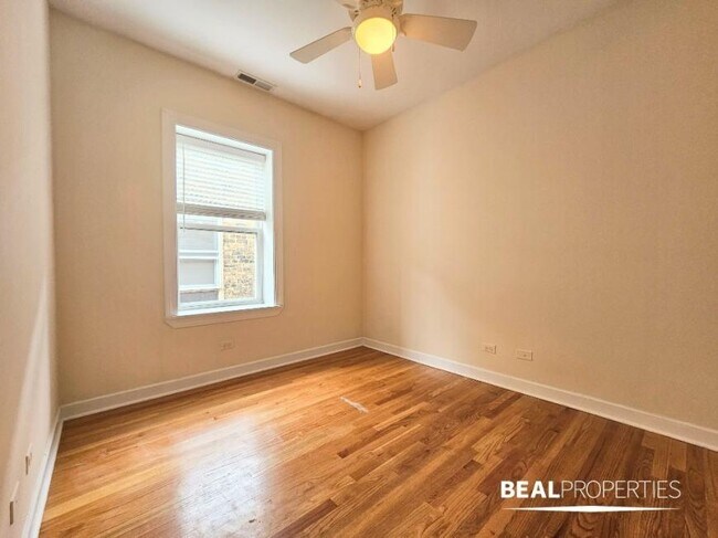 Building Photo - 1 bedroom in CHICAGO IL 60657