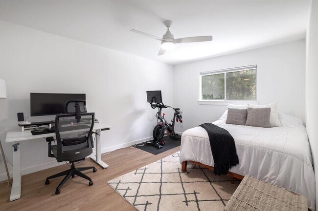 Building Photo - 2205 Trede Dr