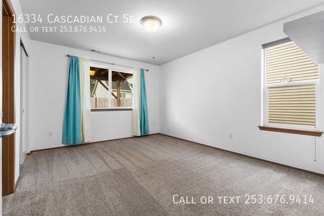 Building Photo - 16334 Cascadian Ct SE
