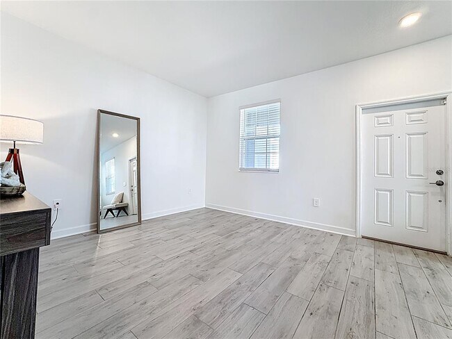 Building Photo - 3077 Ella Wy