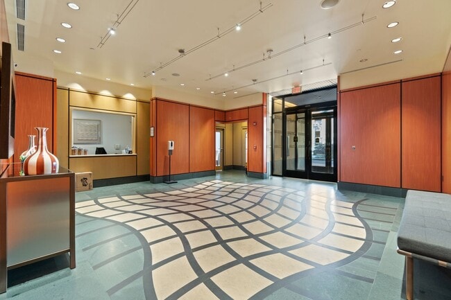 Building Photo - Penn Quarter Condo | Studio | 1 Bath | 450 Sf