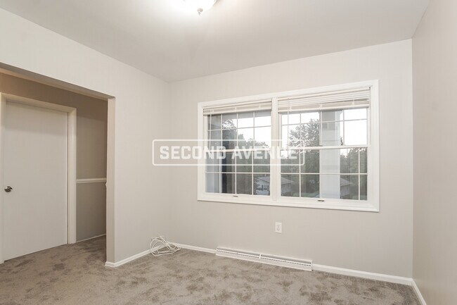 Building Photo - 120 Heather DR