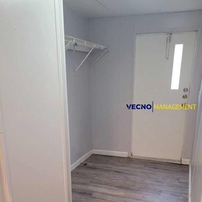 Building Photo - 3525 E Main St