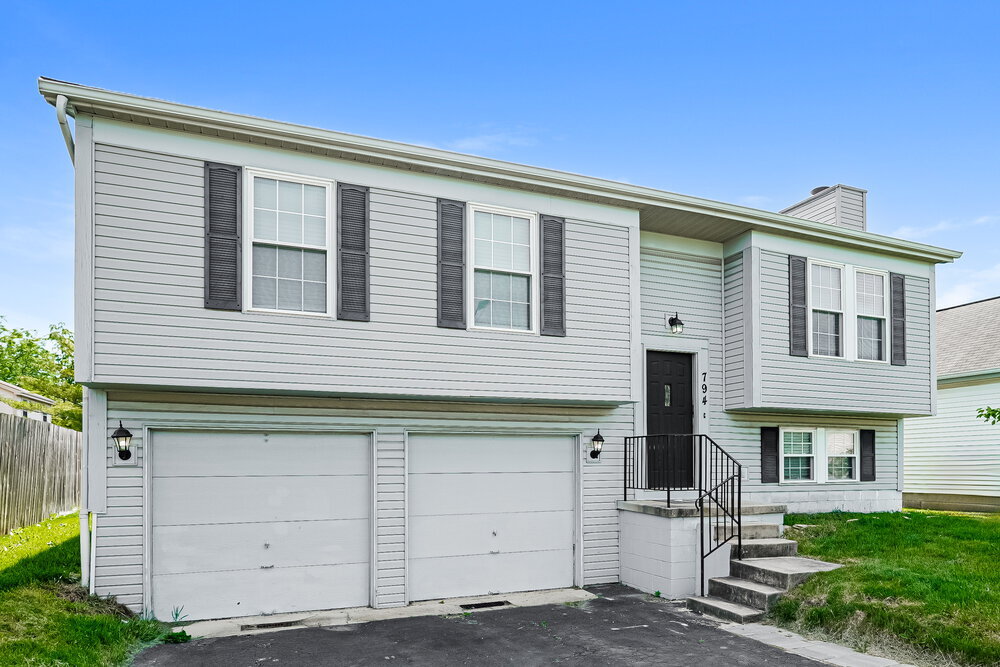 Building Photo - 794 Wallinger Dr