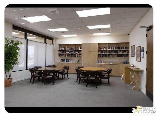 Building Photo - 15300 Palm Dr