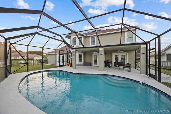 Building Photo - 2400 Seaford Dr