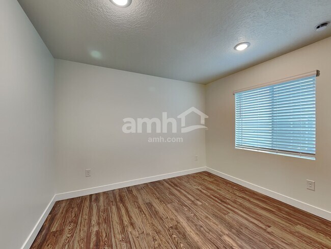 Building Photo - 3572 N Annabell St