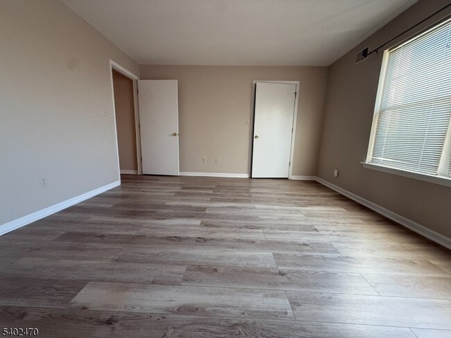 Building Photo - 97 Crestview Ln