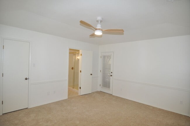 Building Photo - 3 Cimarron Dr