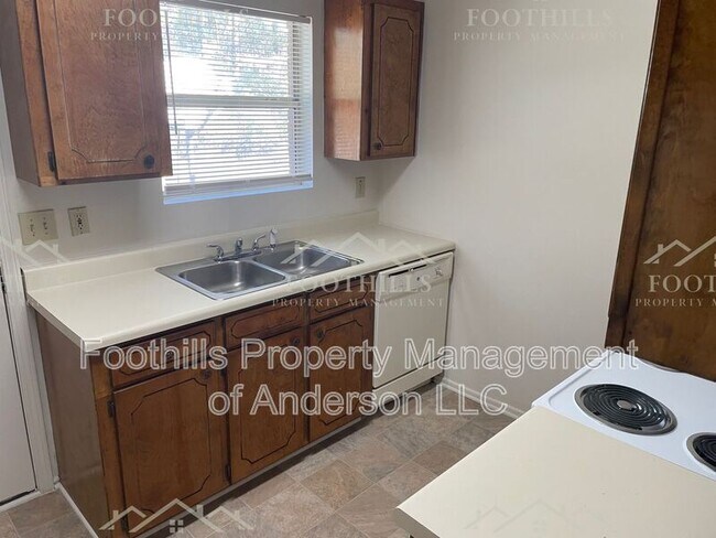 Building Photo - 5538 Old Pearman Dairy Rd.