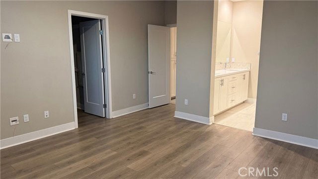 Building Photo - 165 Tenor