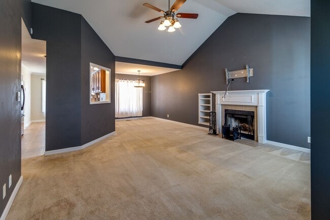 Building Photo - 2859 Teakwood Dr