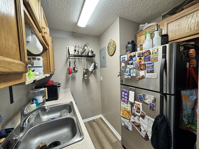 Building Photo - 857 S Van Gordon Ct