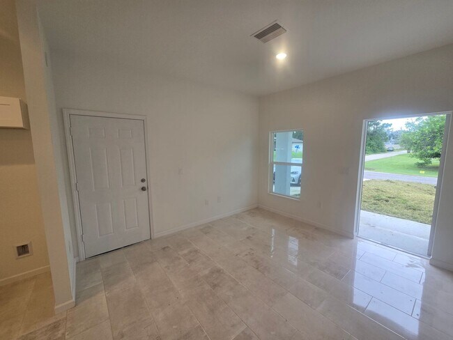 Building Photo - Brand New Construction 2/2/1 SW Lehigh Acres