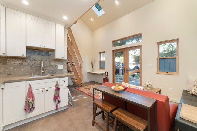 Interior southeast view - 952 60th St