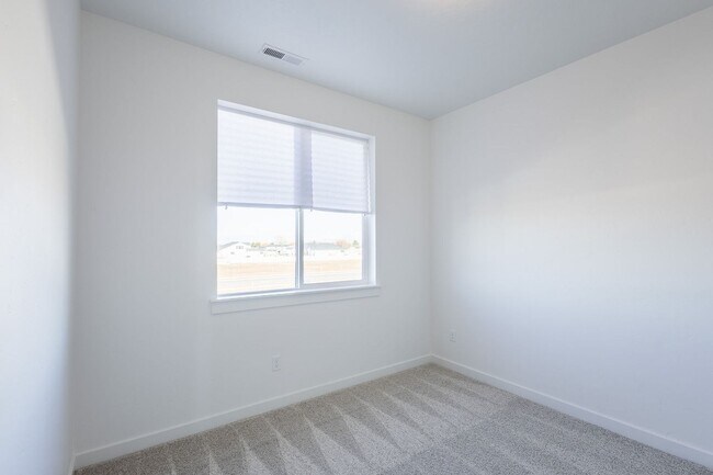 Building Photo - Brand New Home in an Amenity Filled Neighborhood