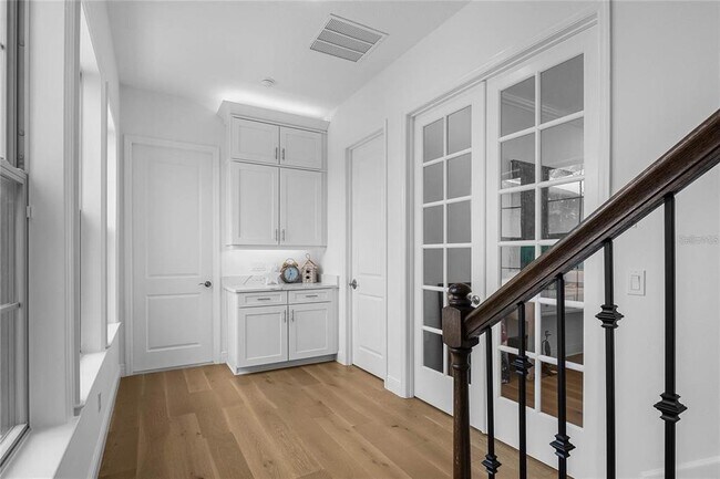 Building Photo - 1118 Estancia Wds Lp