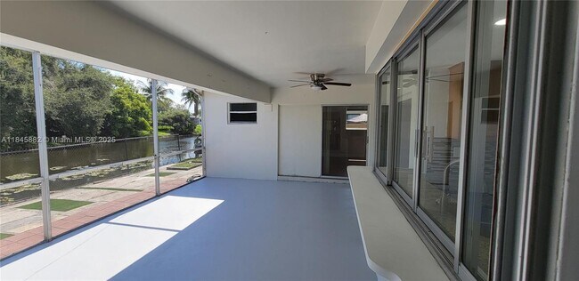 Building Photo - 9060 SW 53rd St
