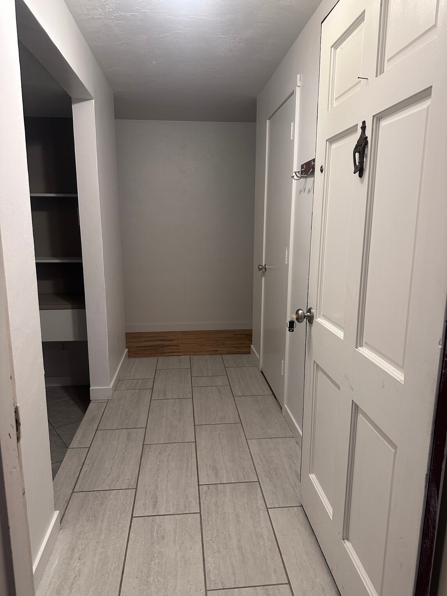 Building Photo - 610 Spencer Ct