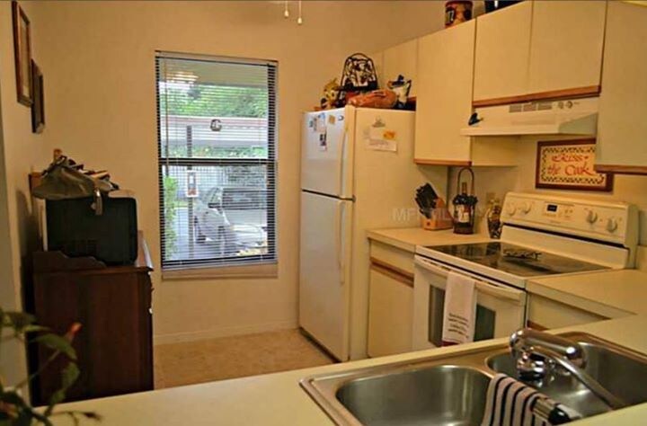 Building Photo - 1320 Daffodil Pl