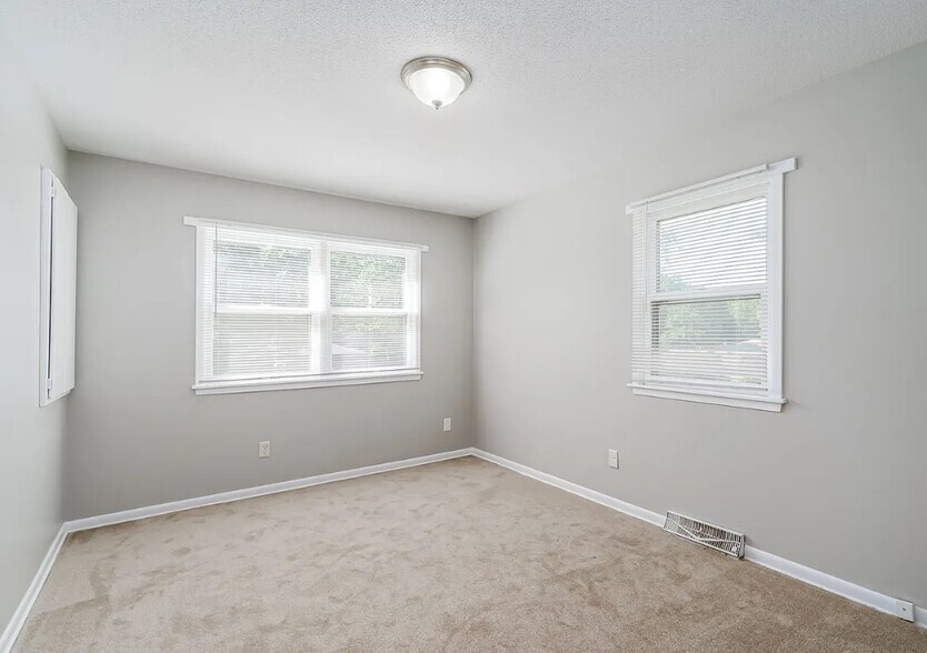Building Photo - 2625 63rd St