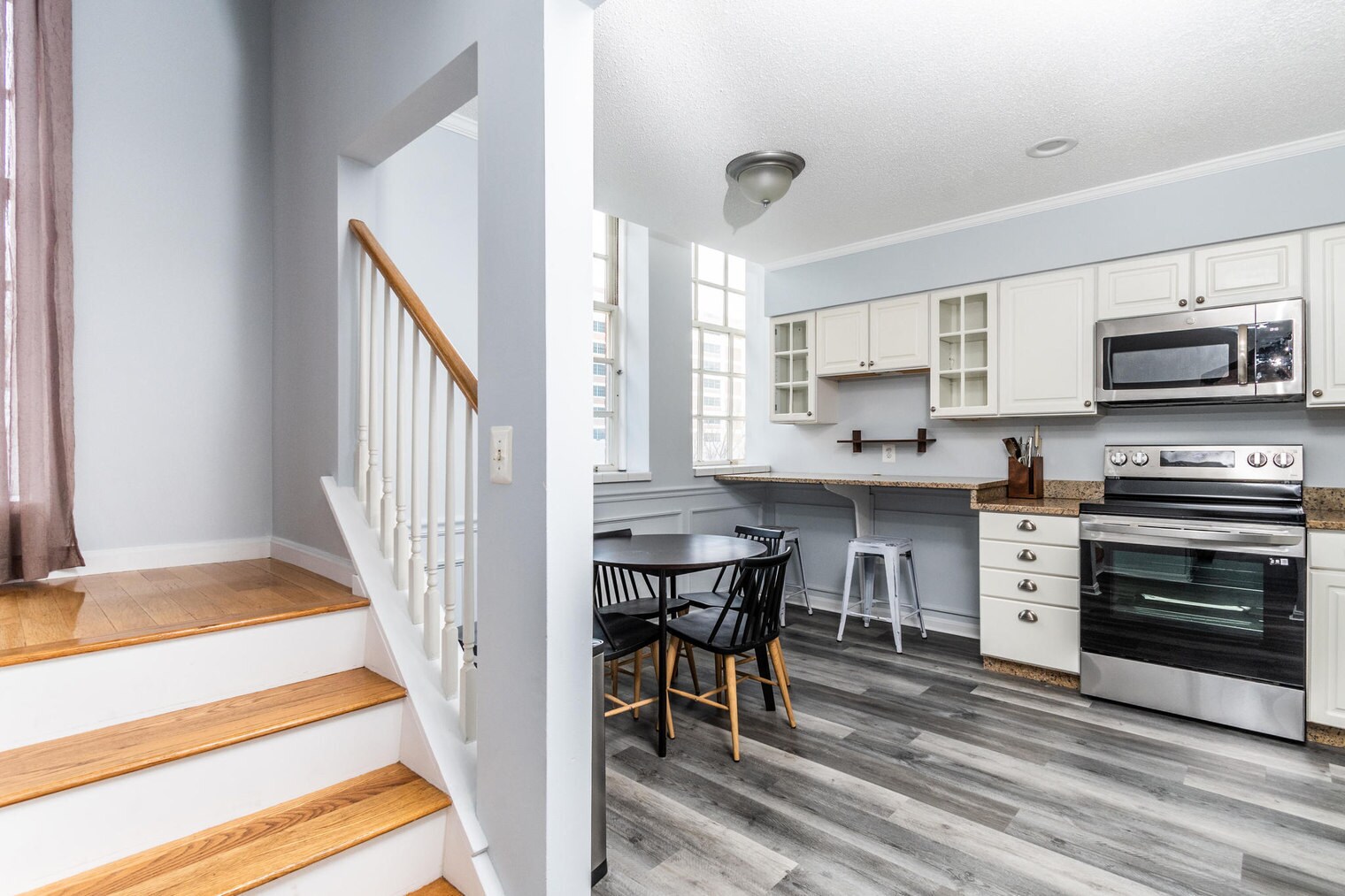 Building Photo - 106 13th St