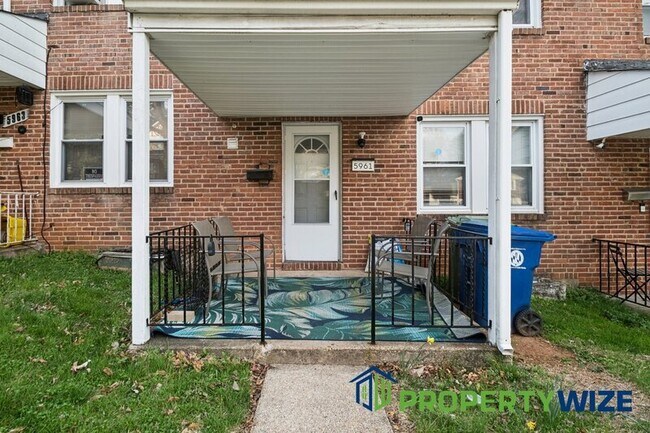 Building Photo - 5961 Benton Heights Ave