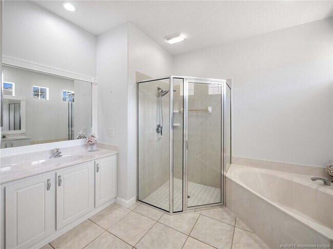 Building Photo - 155 56th Dr SW