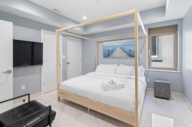 Building Photo - 5311 Atlantic Ave