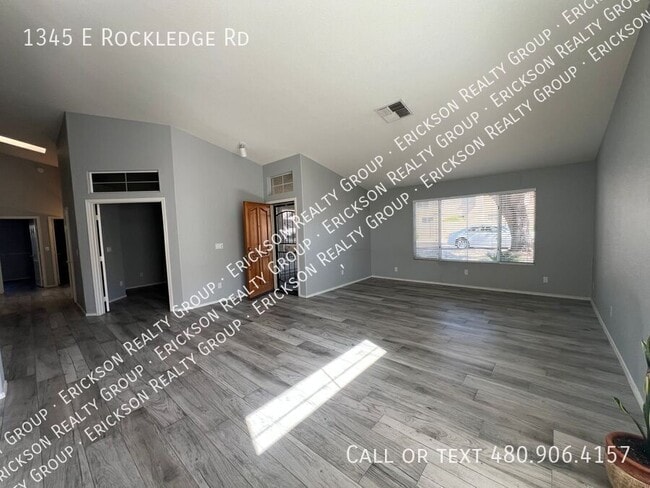 Building Photo - 1345 E Rockledge Rd