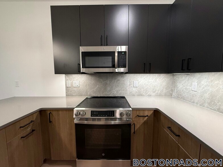 Building Photo - 199 Gardner St