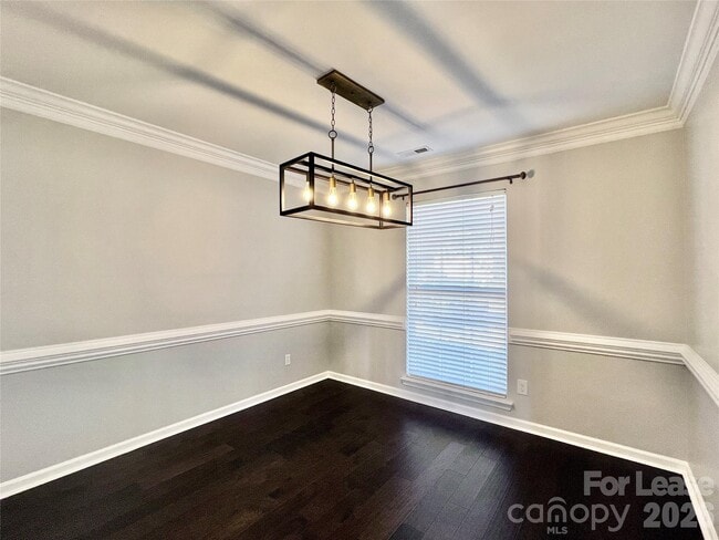 Building Photo - 4010 Suttle Pl