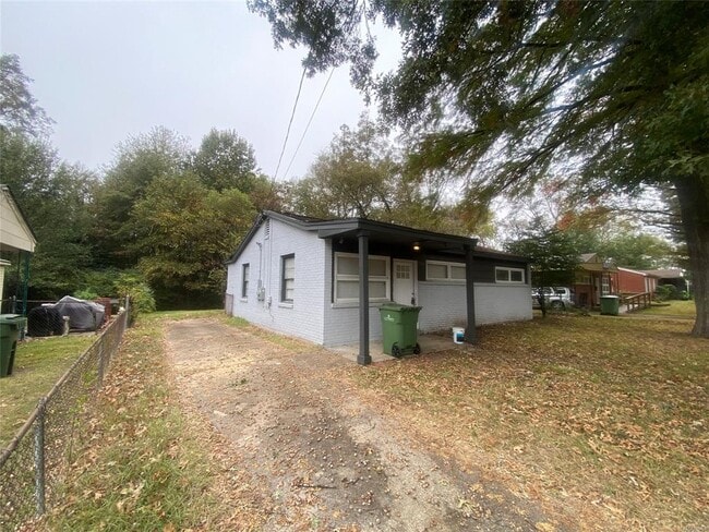 Building Photo - 3220 Doris Cir