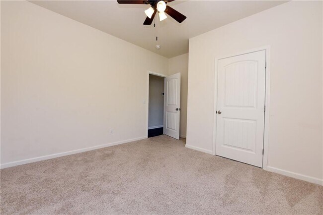 Building Photo - 4255 Sunflower Cir