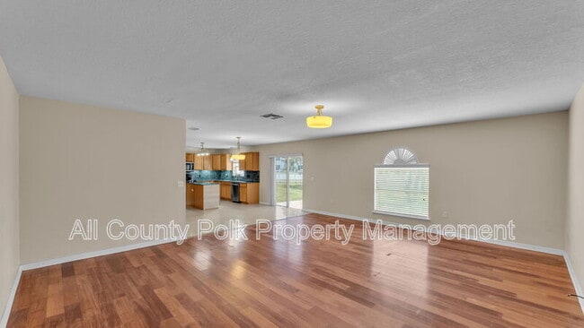 Building Photo - 5060 Spanish Oaks Blvd