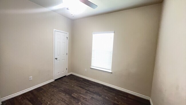 Building Photo - 3505 Barnacle Dr