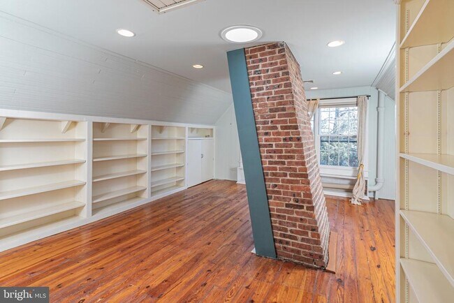 Building Photo - 54 Hodge Rd