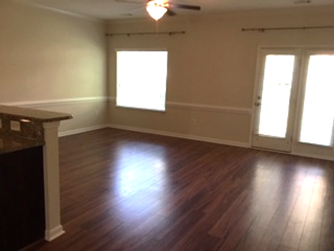 Building Photo - Three Bedroom Condo in Simpsonville SC!