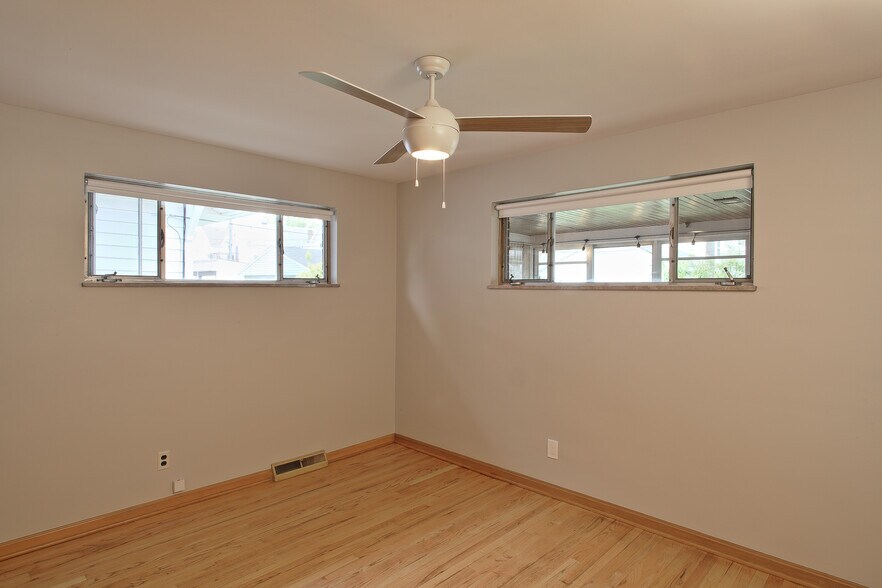 Building Photo - 2186 Chesterland Ave