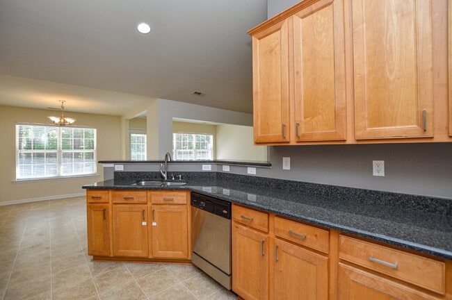 Building Photo - Legacy Park 3BR Home on 1 Acre with Loft, 3 Baths, and Summer-Ready Amenities  3 Bedrooms | 3 Bat...