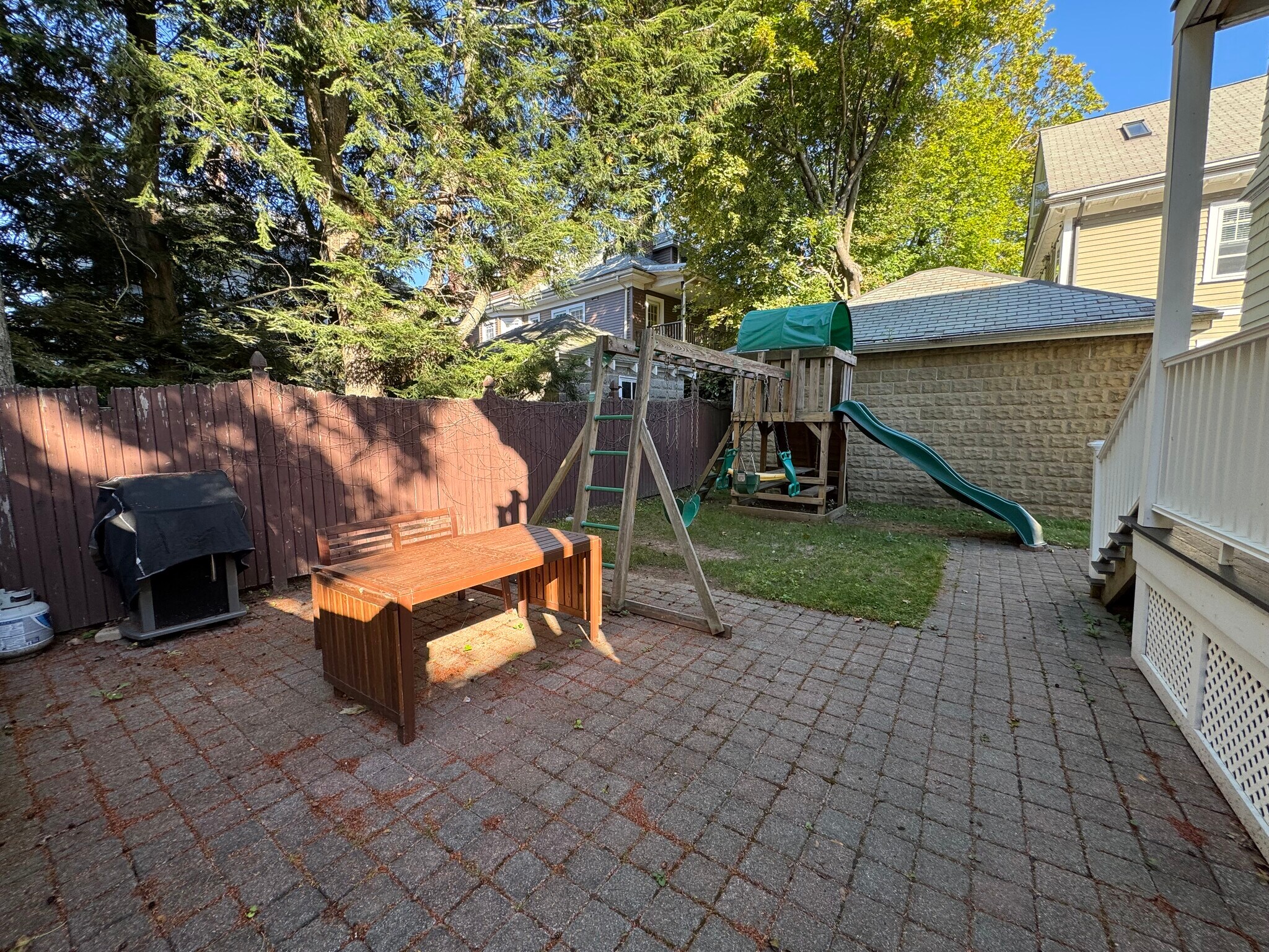 Building Photo - 126 Oakley Rd