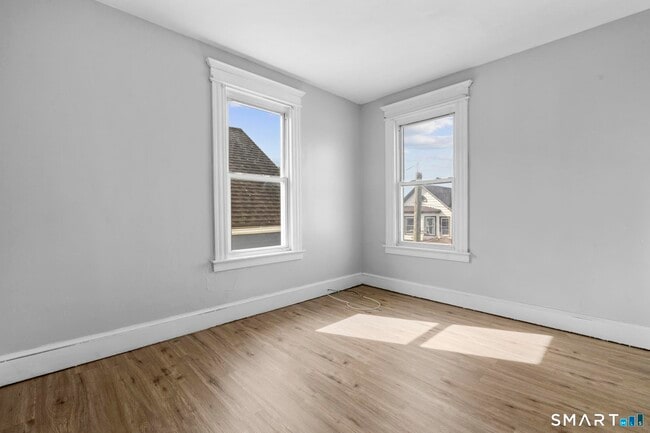 Building Photo - 73 South St