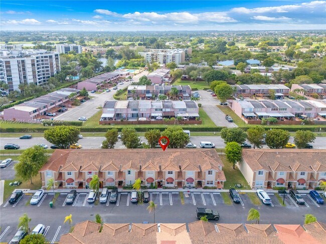 Building Photo - 6350 SW 139th Ave