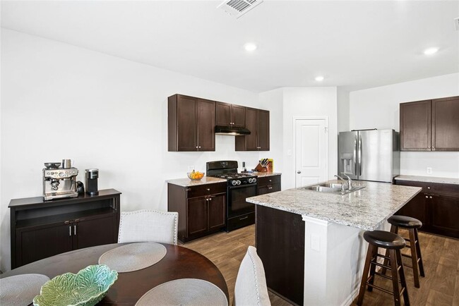 Building Photo - 2953 Wolfcreek