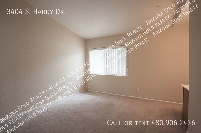 Building Photo - 3404 S Hardy Dr